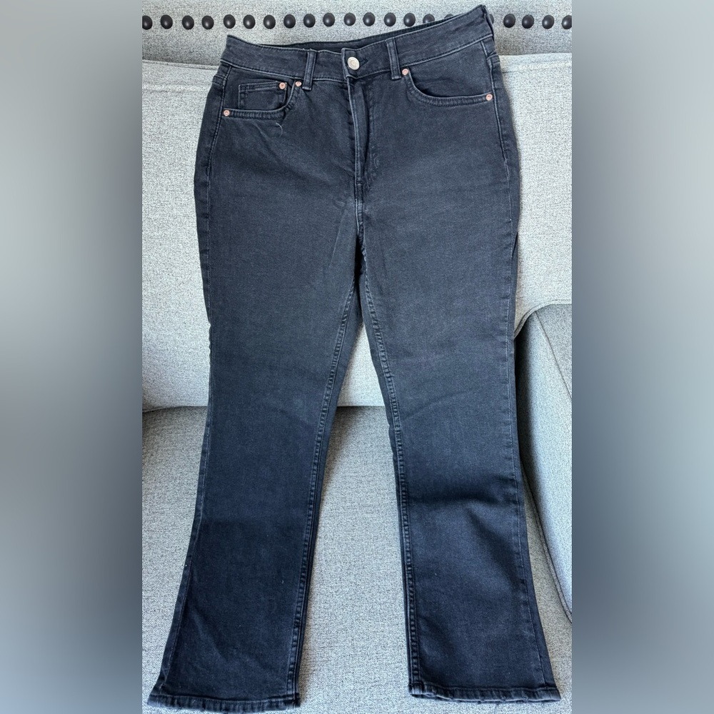 LIKE NEW - H&M black denim jeans